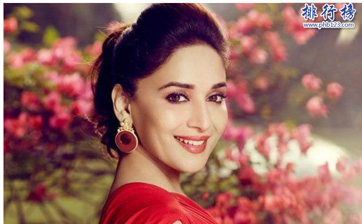 印度十大美女排行榜：盘点印度最性感美丽的人气女明星