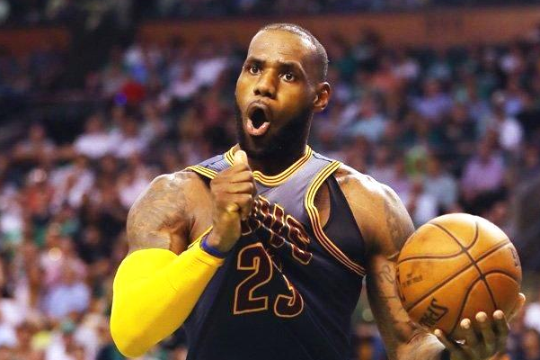 得分助攻历史前十，詹姆斯一人登2榜(历史唯一)