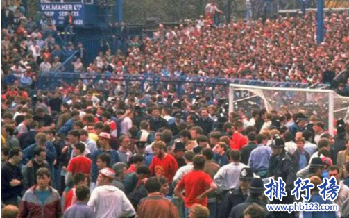 世界十大足球惨案：海瑟尔惨案至300人受伤,英格兰被禁赛5年