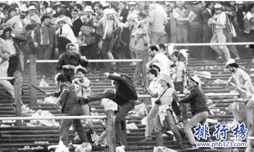 世界十大足球惨案：海瑟尔惨案至300人受伤,英格兰被禁赛5年