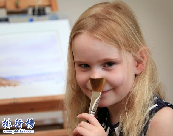 世界顶级智商俱乐部最小会员：海蒂·汉金斯 4岁IQ159