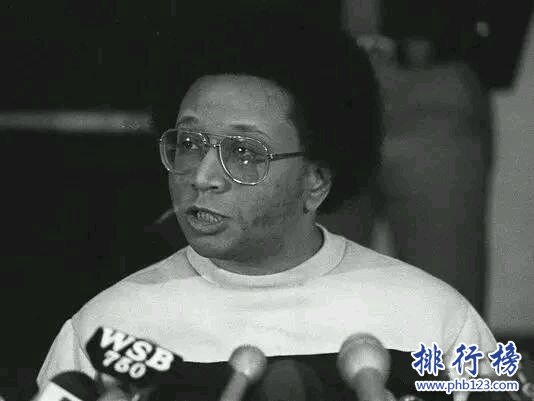 十大恐怖杀人魔:一个吃人肉一个专掏妓女的内脏