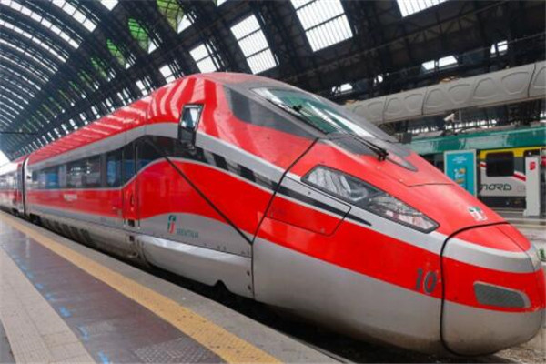 世界火车十大排名，上海磁悬浮列车上榜，第一需9万元RMB/人