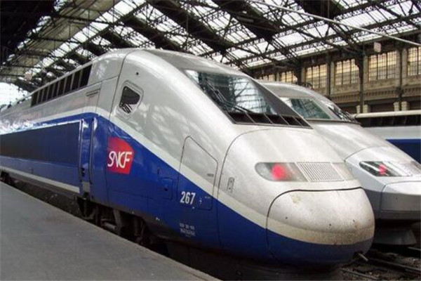 世界火车十大排名，上海磁悬浮列车上榜，第一需9万元RMB/人