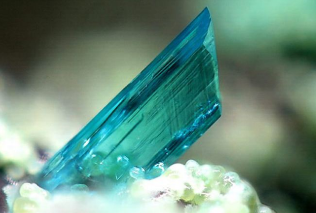 世界最贵十大宝石排名 第一名全球近两颗