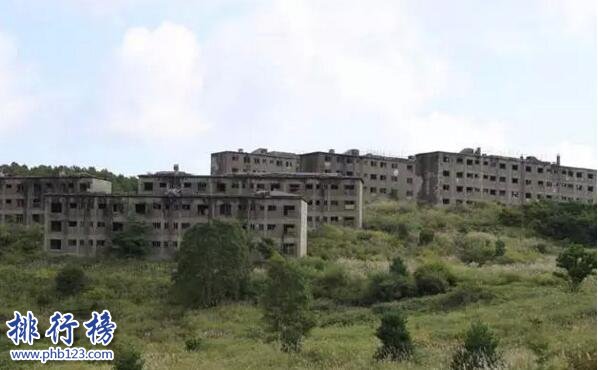 日本最恐怖的地方排名 富士山自杀森林尸体比树还多