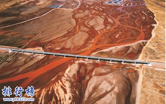 世界十大高速公路排名，美国上榜五次，中国仅第六！